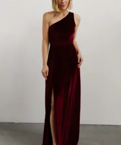 BB Custom Tatiana Velvet One Shoulder Maxi Dress | Merlot Dresses