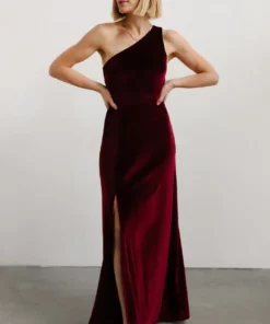 BB Custom Tatiana Velvet One Shoulder Maxi Dress | Merlot Dresses