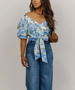 SL Tops Benz Crop Top | White + Blue Floral