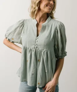 IL Bernadette Embroidery Top | Light Sage Vacation