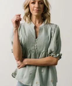 IL Bernadette Embroidery Top | Light Sage Vacation