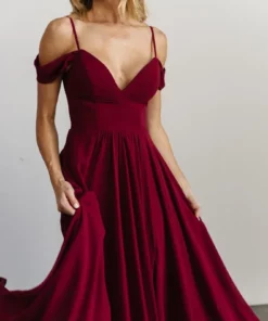 Soi Dresses Bianca Lace Maxi Dress | Wine