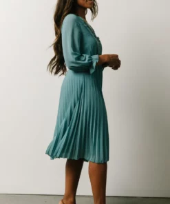 POL Brinley Pleated Dress | Blue Dresses 8 POL Brinley Pleated Dress | Blue Dresses