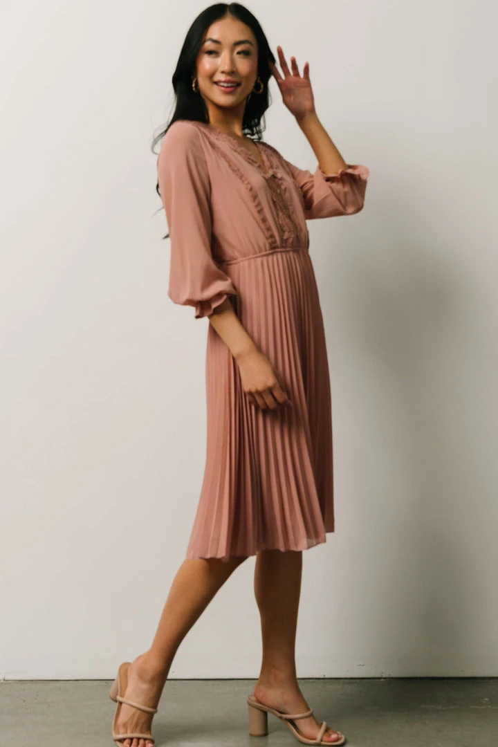 POL Dresses Brinley Pleated Dress | Dusty Mauve 6 POL Dresses Brinley Pleated Dress | Dusty Mauve