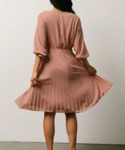 POL Dresses Brinley Pleated Dress | Dusty Mauve 11 POL Dresses Brinley Pleated Dress | Dusty Mauve
