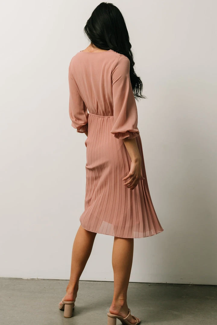 POL Dresses Brinley Pleated Dress | Dusty Mauve 4 POL Dresses Brinley Pleated Dress | Dusty Mauve