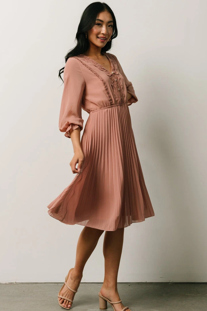 POL Dresses Brinley Pleated Dress | Dusty Mauve 5 POL Dresses Brinley Pleated Dress | Dusty Mauve