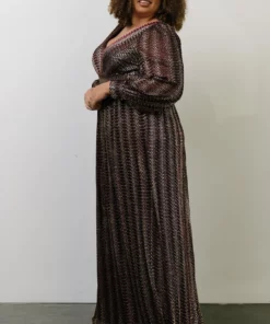 Soi Dresses Bronson Shimmer Gown | Mulberry + Gold