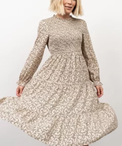 HAY Dresses Cambri Smocked Midi Dress | Beige Floral 17 HAY Dresses Cambri Smocked Midi Dress | Beige Floral