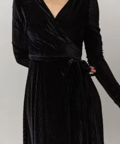 BB Custom Jada Ribbed Velvet Wrap Dress | Black Dresses