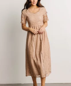 POL Dresses Kody Lace Dress | Sand
