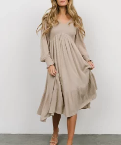 IL Dresses Lainey Smocked Dotted Midi Dress | Beige