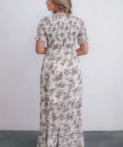 POL Lotta Smocked Maxi Dress | White Floral Dresses 21 POL Lotta Smocked Maxi Dress | White Floral Dresses