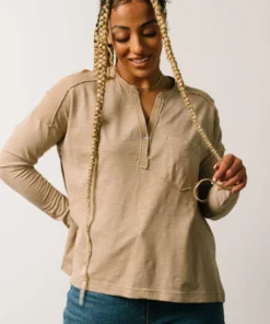 IL Mary Long Sleeve Pocket Top | Sand Tops