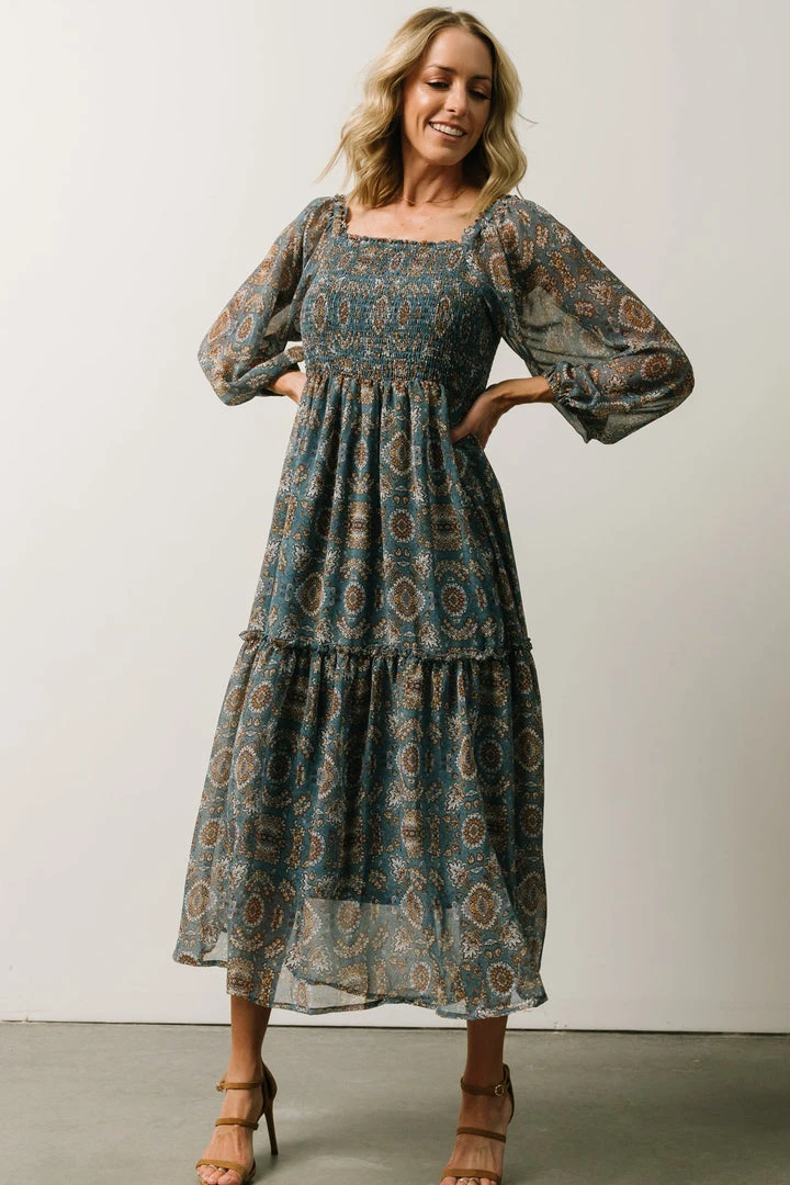 IL Dresses Nellie Smocked Midi Dress | Blue Print 1 IL Dresses Nellie Smocked Midi Dress | Blue Print