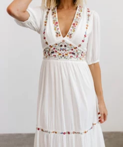 IL Santa Fe Embroidered Dress | White Dresses 17 IL Santa Fe Embroidered Dress | White Dresses