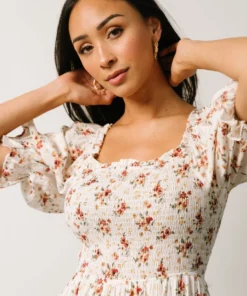 POL Sariah Smocked Midi Dress | Ivory Floral 17 POL Sariah Smocked Midi Dress | Ivory Floral