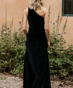 BB Custom Tatiana Velvet One Shoulder Maxi Dress | Black 14 BB Custom Tatiana Velvet One Shoulder Maxi Dress | Black