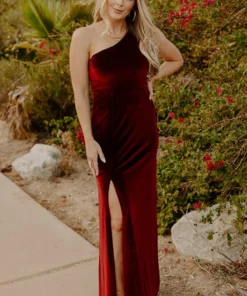 BB Custom Tatiana Velvet One Shoulder Maxi Dress | Merlot Dresses