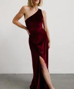 BB Custom Tatiana Velvet One Shoulder Maxi Dress | Merlot Dresses