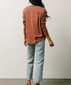 IL Thatcher Long Sleeve Top | Clay Boho