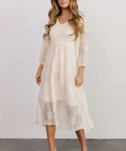 POL Tommi Smocked Midi Dress | Vintage Cream