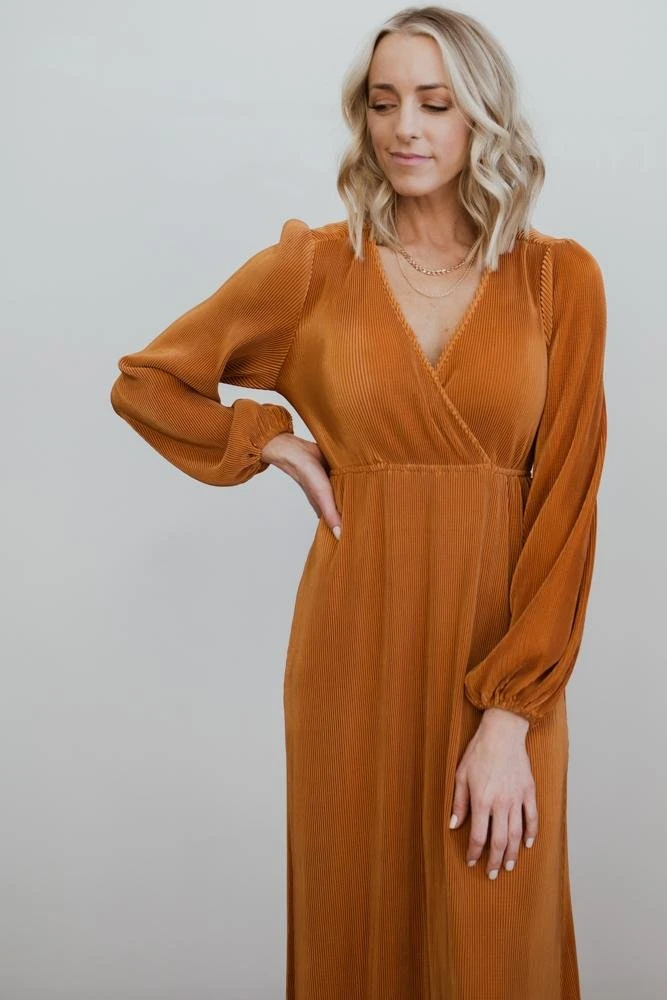 BB Custom Venus Pleated Maxi Dress | Saffron Dresses 5 BB Custom Venus Pleated Maxi Dress | Saffron Dresses