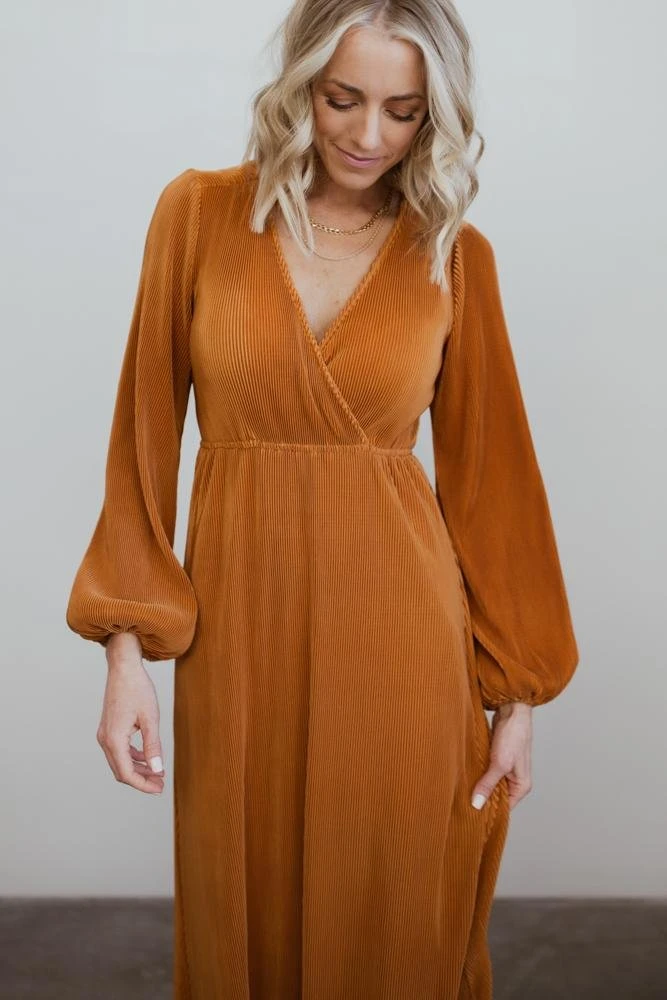 BB Custom Venus Pleated Maxi Dress | Saffron Dresses 11 BB Custom Venus Pleated Maxi Dress | Saffron Dresses
